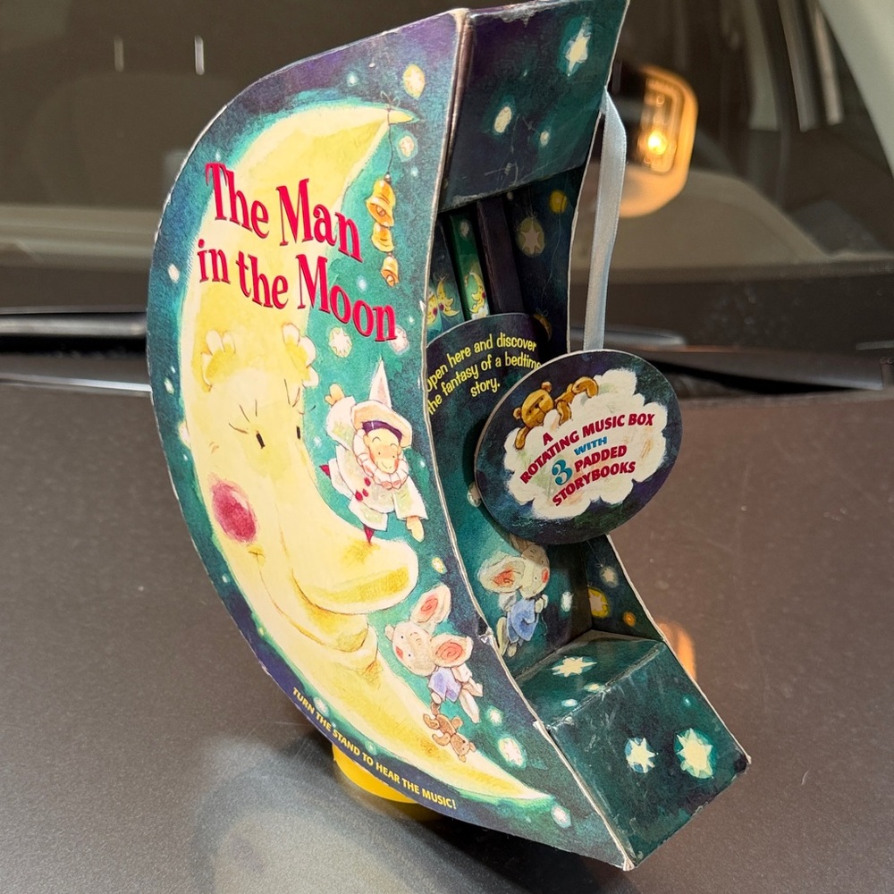 The Man in the Moon Kids Rotating Music Box - Blue/Green